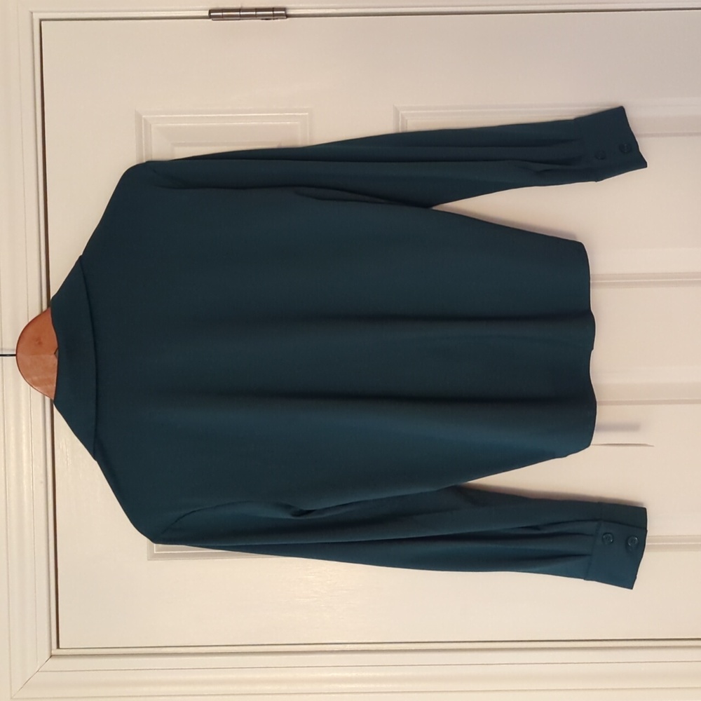 HALARA Notched Collar Crossover Long Sleeve Work Shirt - Picture 8 of 10